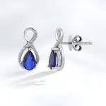 0,57 Karat Pırlantalı Safir Küpe